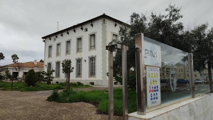 El Ayuntamiento de Peñarroya-Pueblonuevo prevé finalizar en diciembre las obras de la antigua residencia de ingenieros