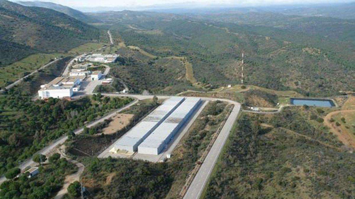 El Cabril invertirá 1,75 millones de euros en una planta solar para reducir su dependencia energética