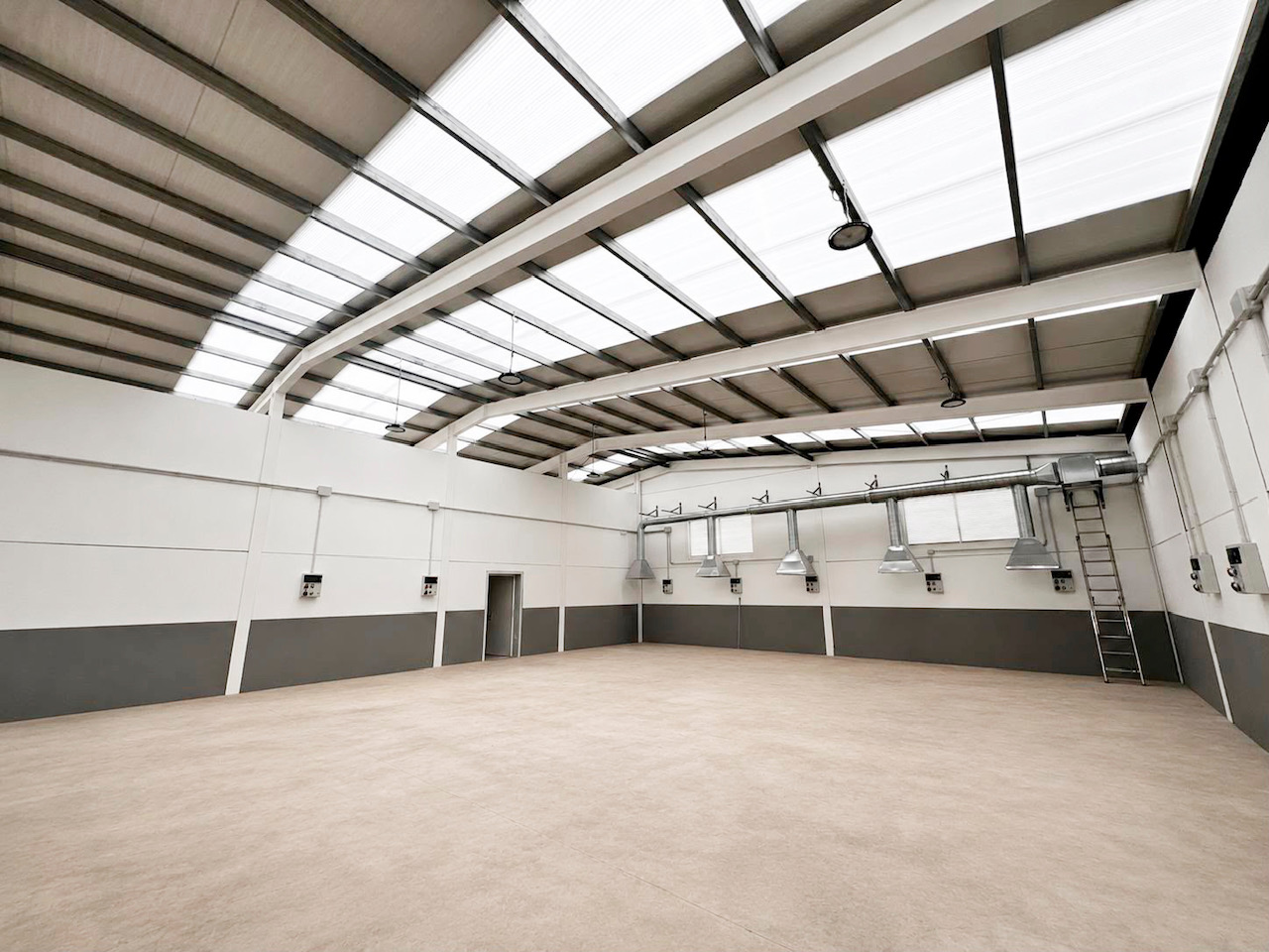 El IES Alto Guadiato refuerza la FP industrial con dos nuevos talleres tras una inversión de 349.000 euros