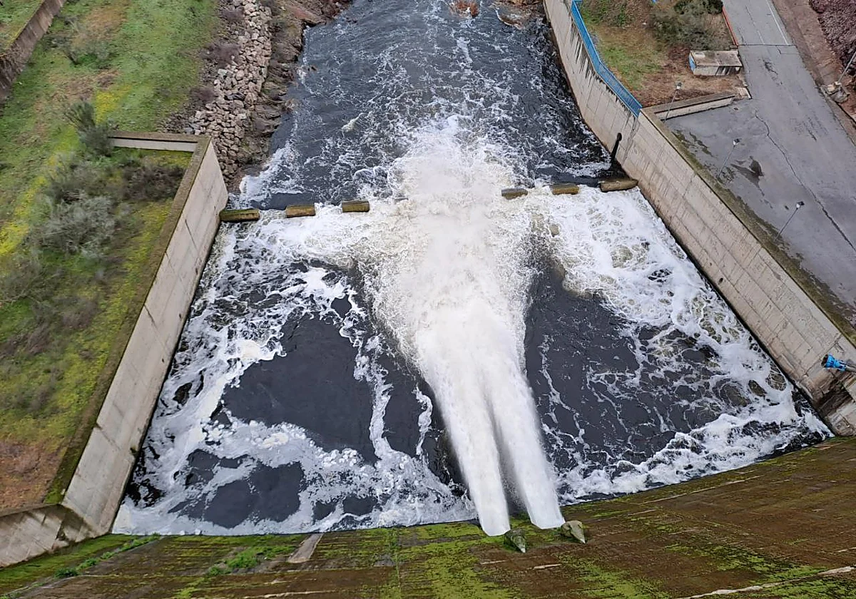 La Fiscalía abre diligencias por la contaminación que amenaza las aguas del norte de Córdoba