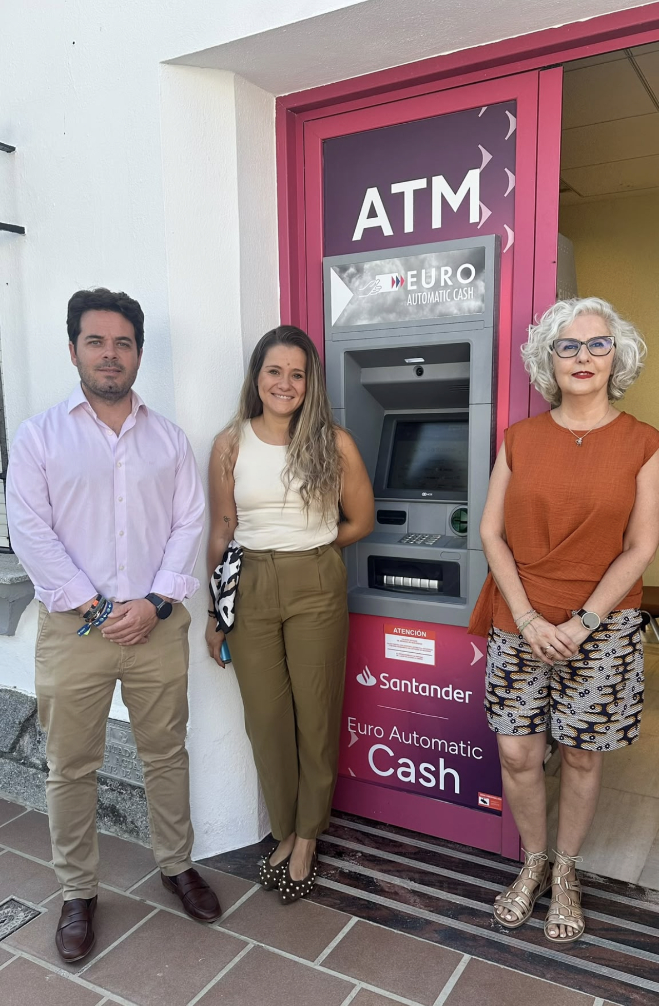 La Granjuela estrena un nuevo cajero automático para recuperar servicios bancarios en el municipio