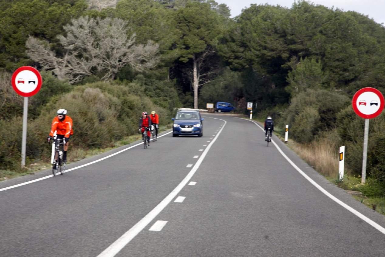 La reforma de Tráfico llega al Guadiato: más protección para ciclistas y peatones y nuevas obligaciones para motos y patinetes