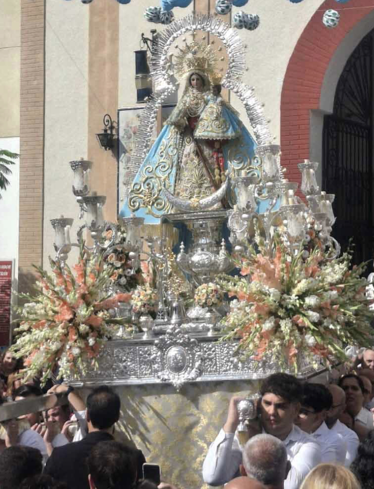 La Virgen del Rosario abre una Feria de Octubre que convierte a Peñarroya-Pueblonuevo en el gran punto de encuentro del Guadiato