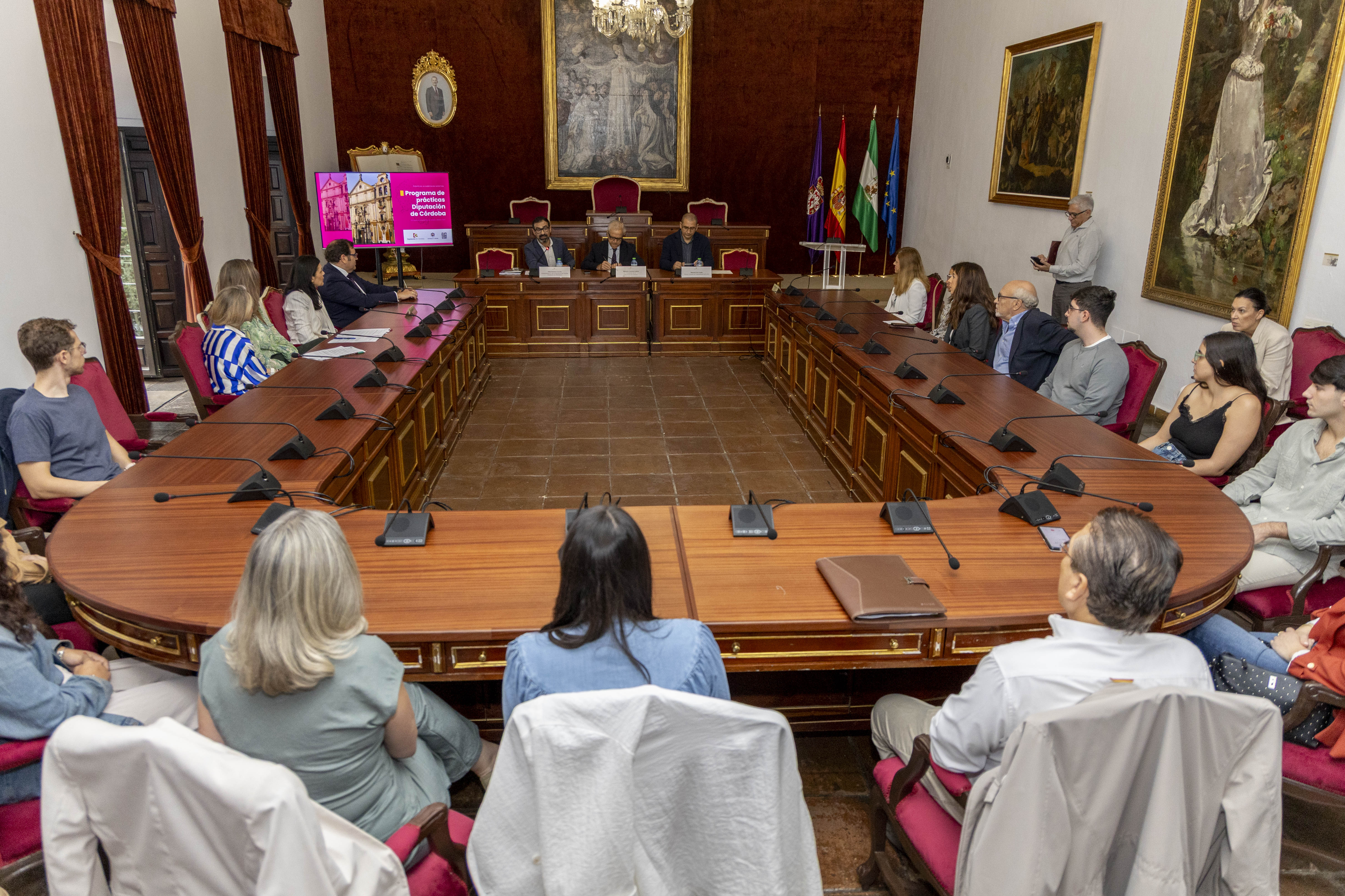 Las empresas del Guadiato podrán solicitar universitarios en prácticas: la Diputación y la UCO amplían el programa a 70 ayudas