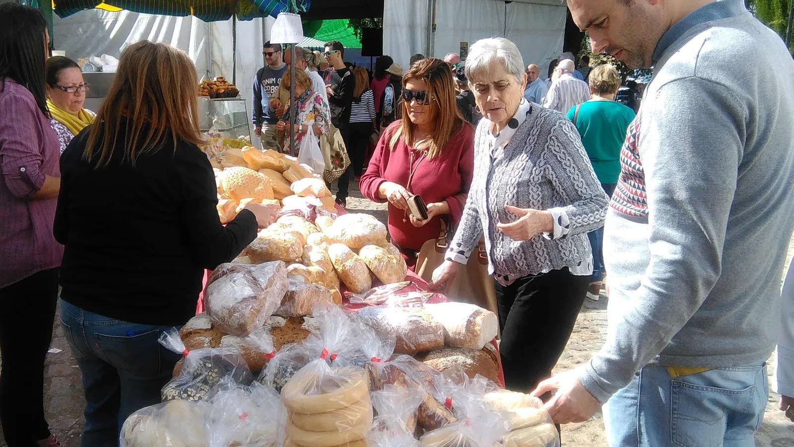 Los Pánchez pone sabor al otoño: la Fiesta del Pan regresa con mercado medieval, migas y artesanía